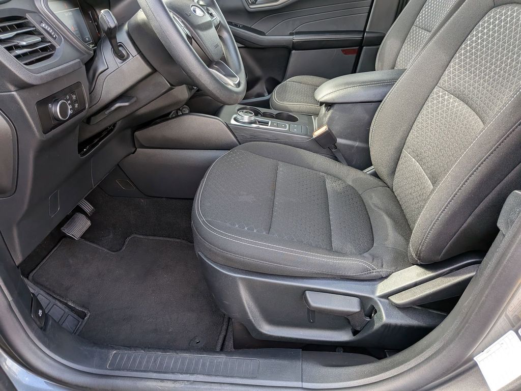 Thumbnail: 2025 Ford Escape - 23