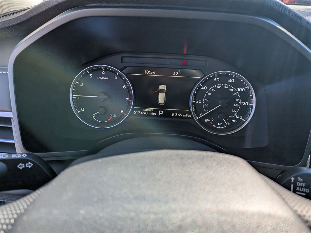 Thumbnail: 2025 Mitsubishi Outlander - 16