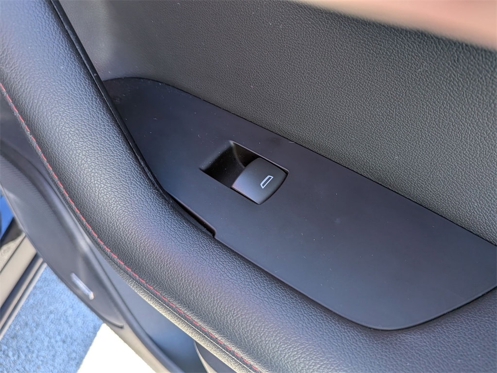 Thumbnail: 2025 Chevrolet Blazer - 35