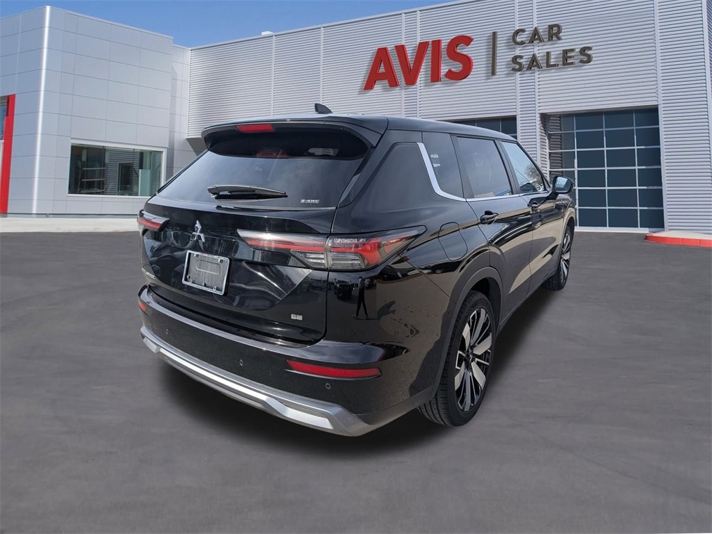 Thumbnail: 2025 Mitsubishi Outlander - 6