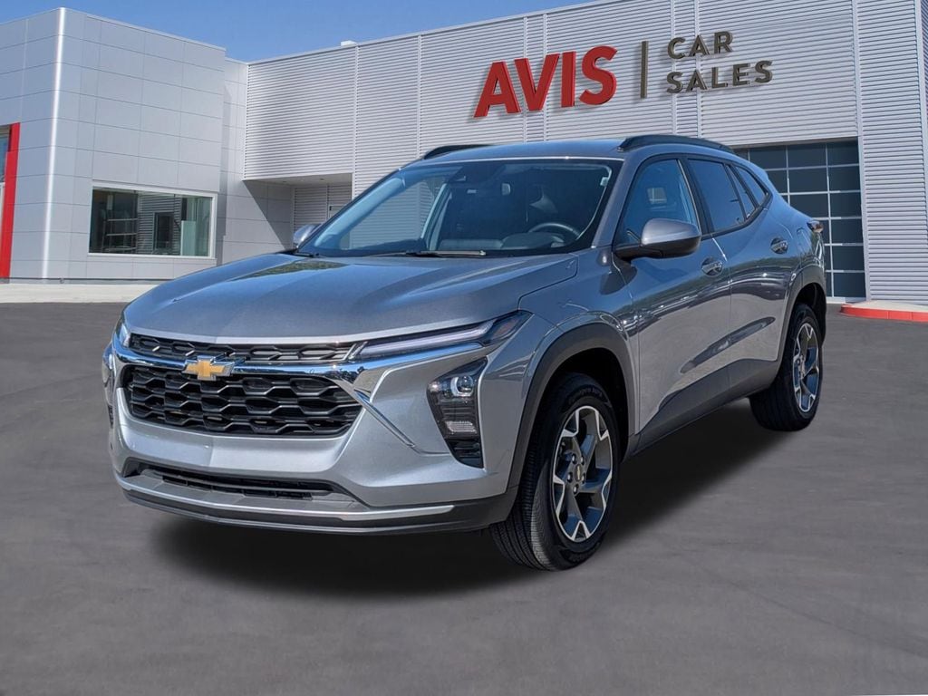 Thumbnail: 2025 Chevrolet Trax - 1