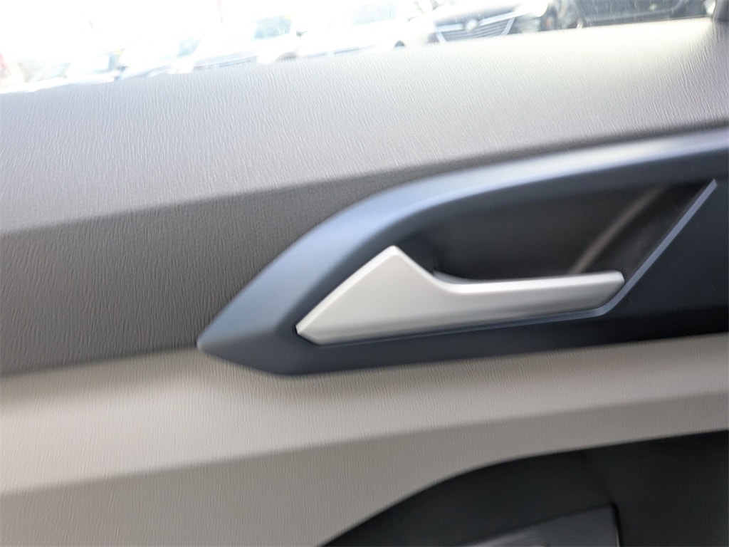 Thumbnail: 2024 Volkswagen Taos - 23