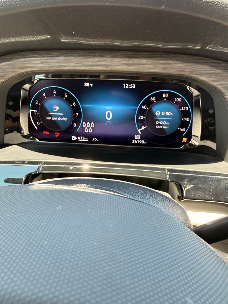 2025 Volkswagen Atlas 2.0T SEL 4MOTION's photo