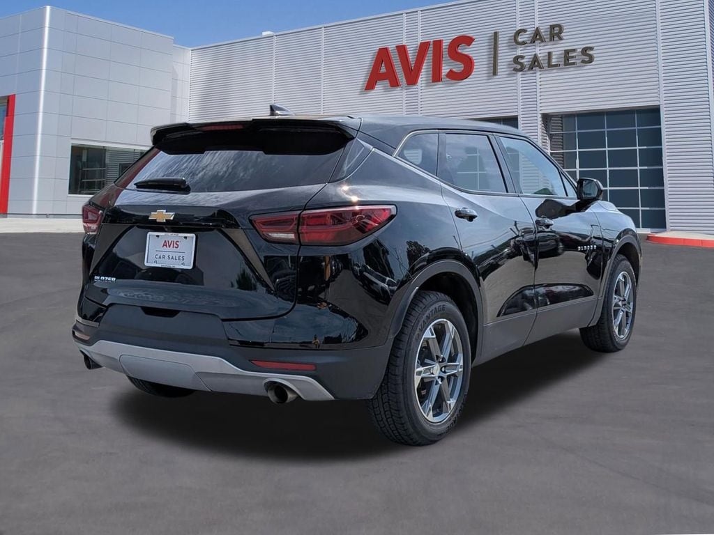 Thumbnail: 2025 Chevrolet Blazer - 6
