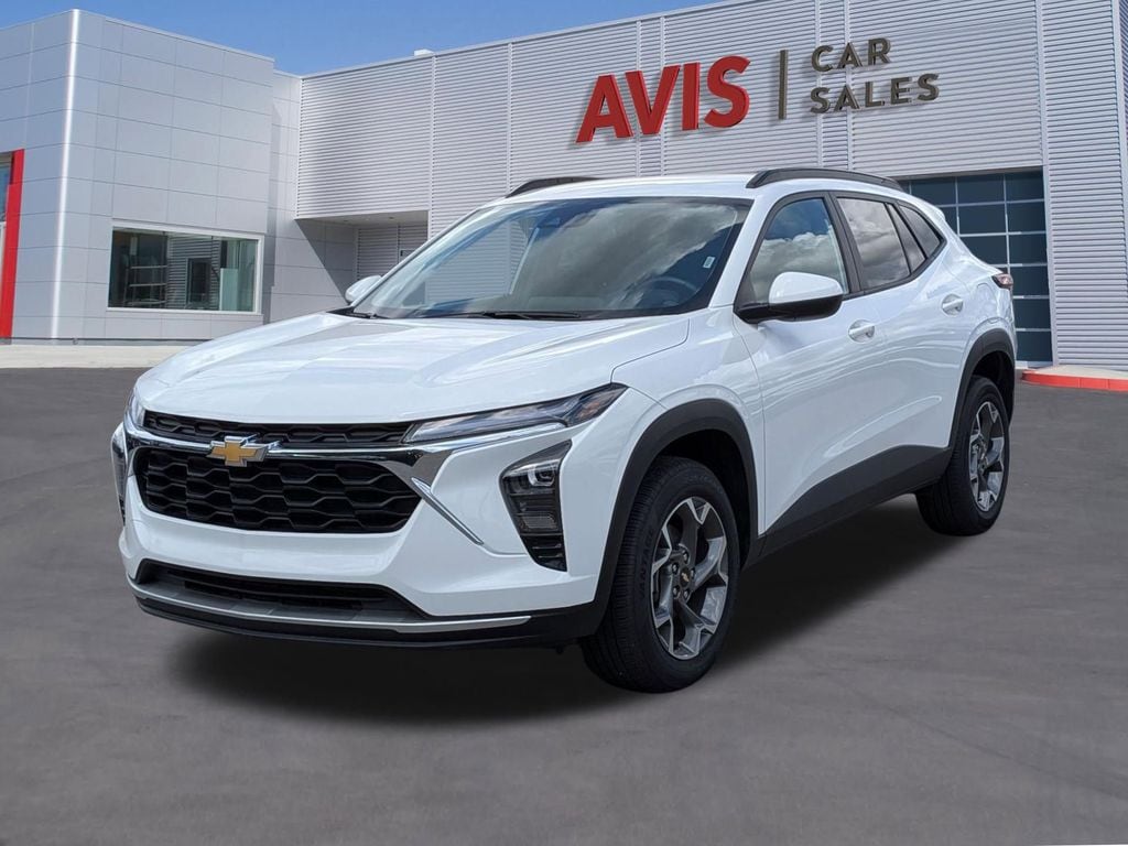 2025 Chevrolet Trax LT's photo