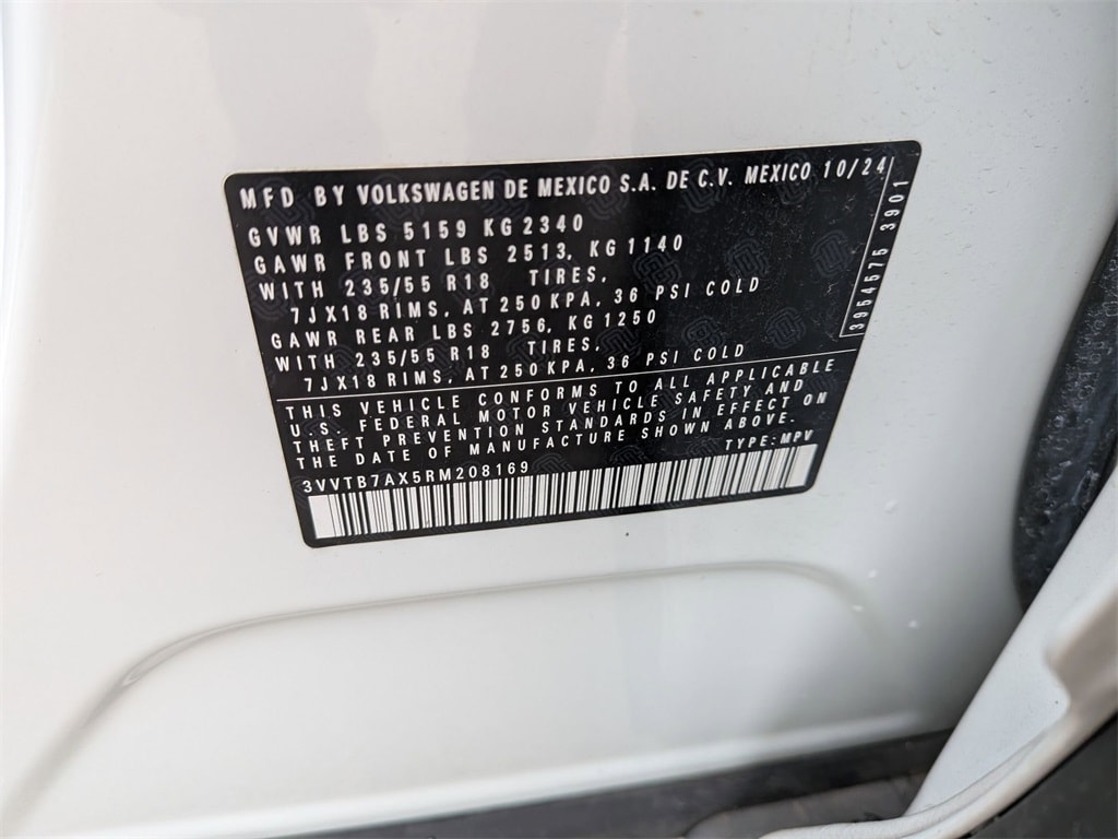 Thumbnail: 2024 Volkswagen Tiguan - 32