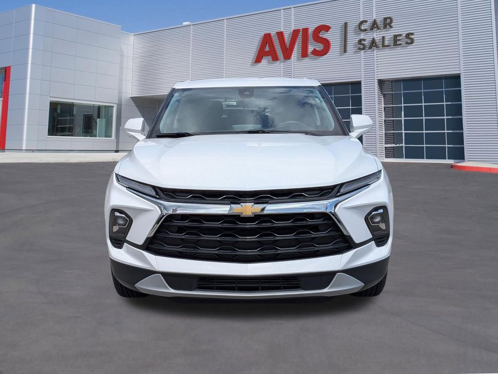 Thumbnail: 2025 Chevrolet Blazer - 2