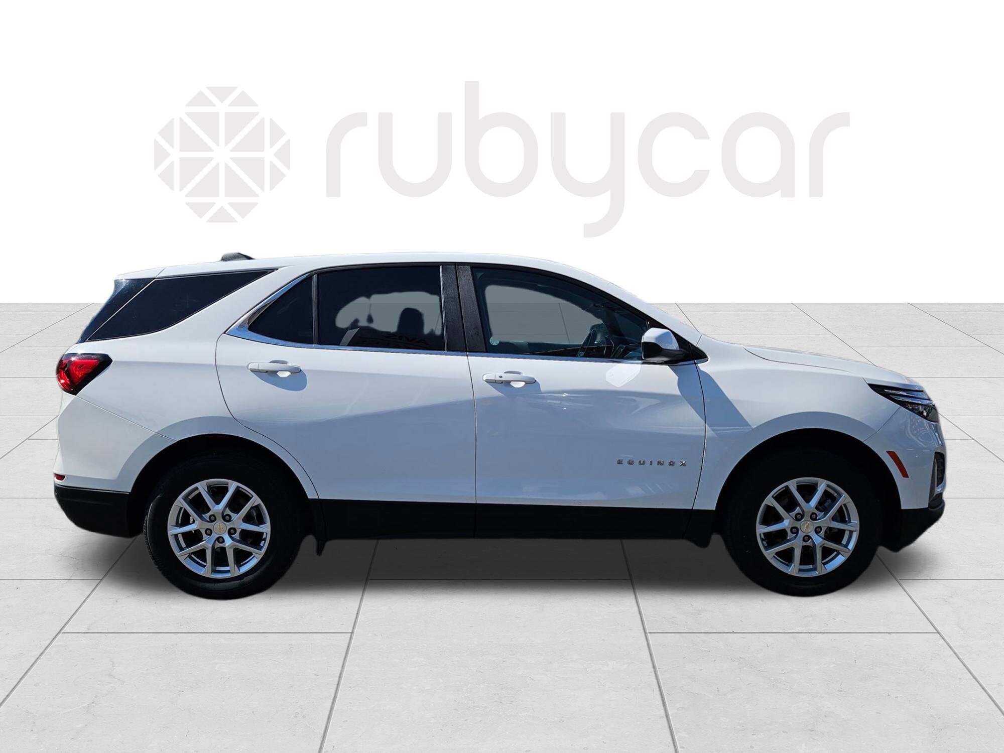 2024 Chevrolet Equinox LT photo 4