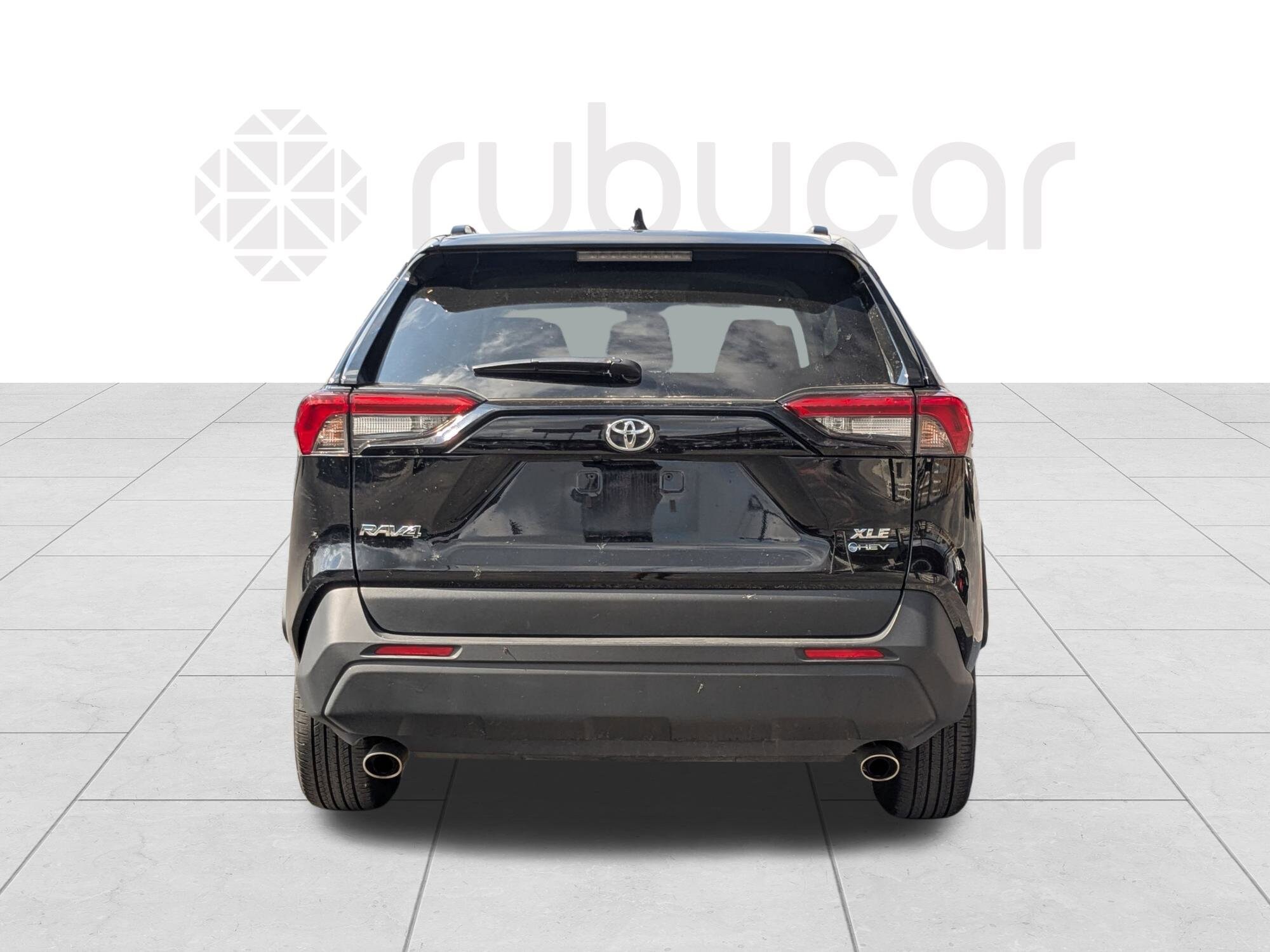 2025 Toyota RAV4 Hybrid XLE photo 3