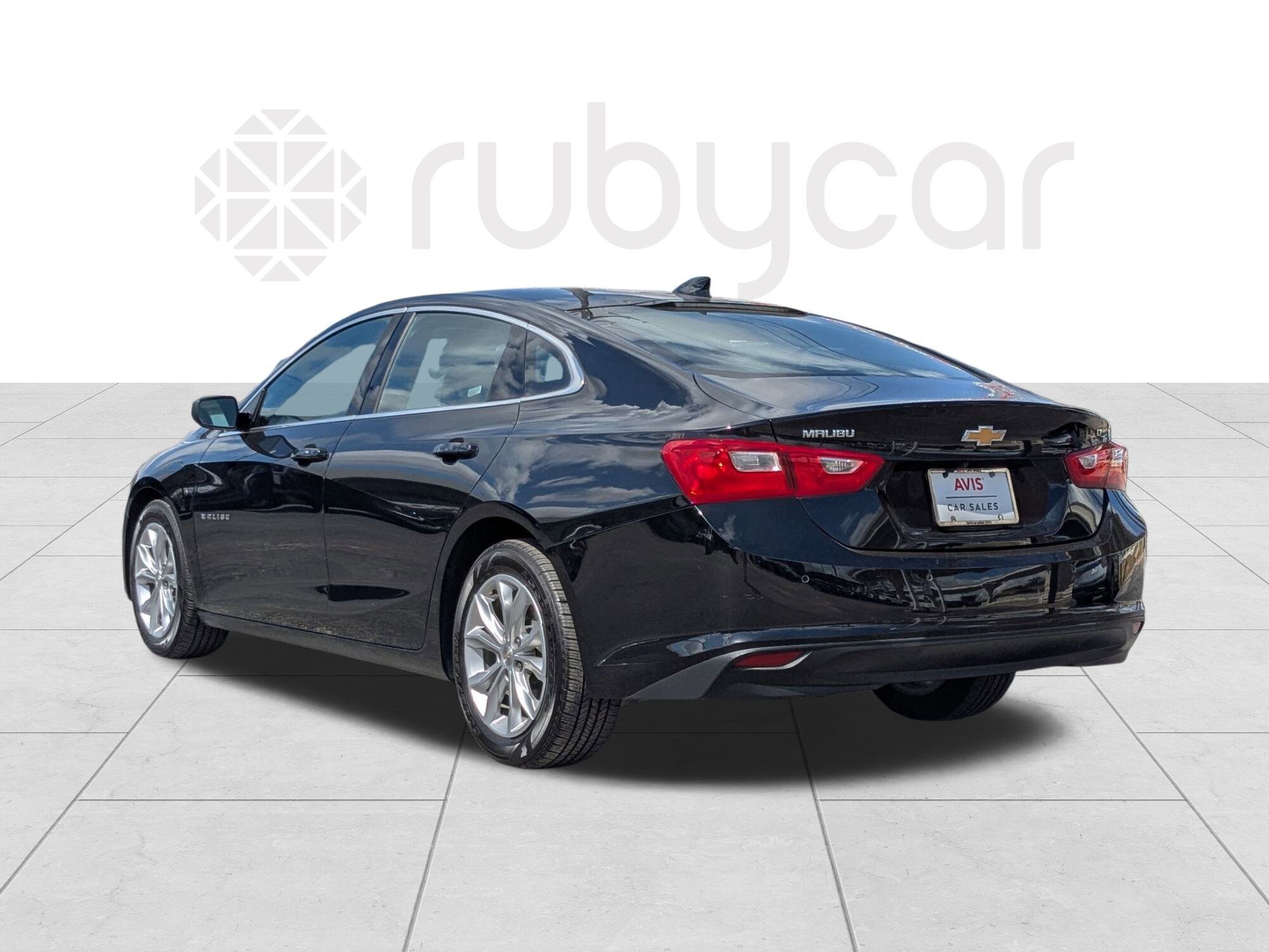 2024 Chevrolet Malibu 1LT photo 2