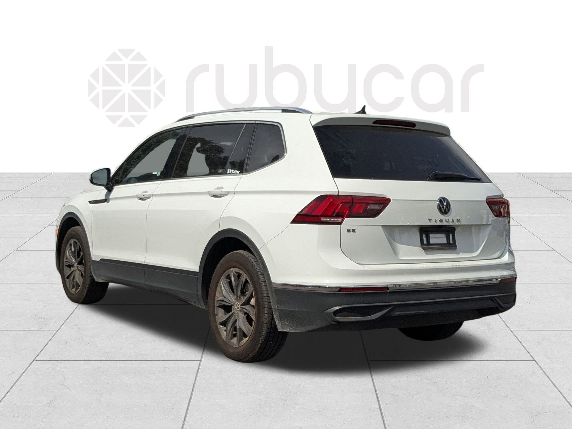 2024 Volkswagen Tiguan SE Wolfsburg Edition photo 3