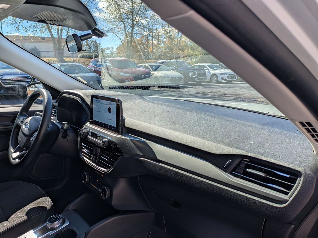 Thumbnail: 2025 Ford Escape - 29