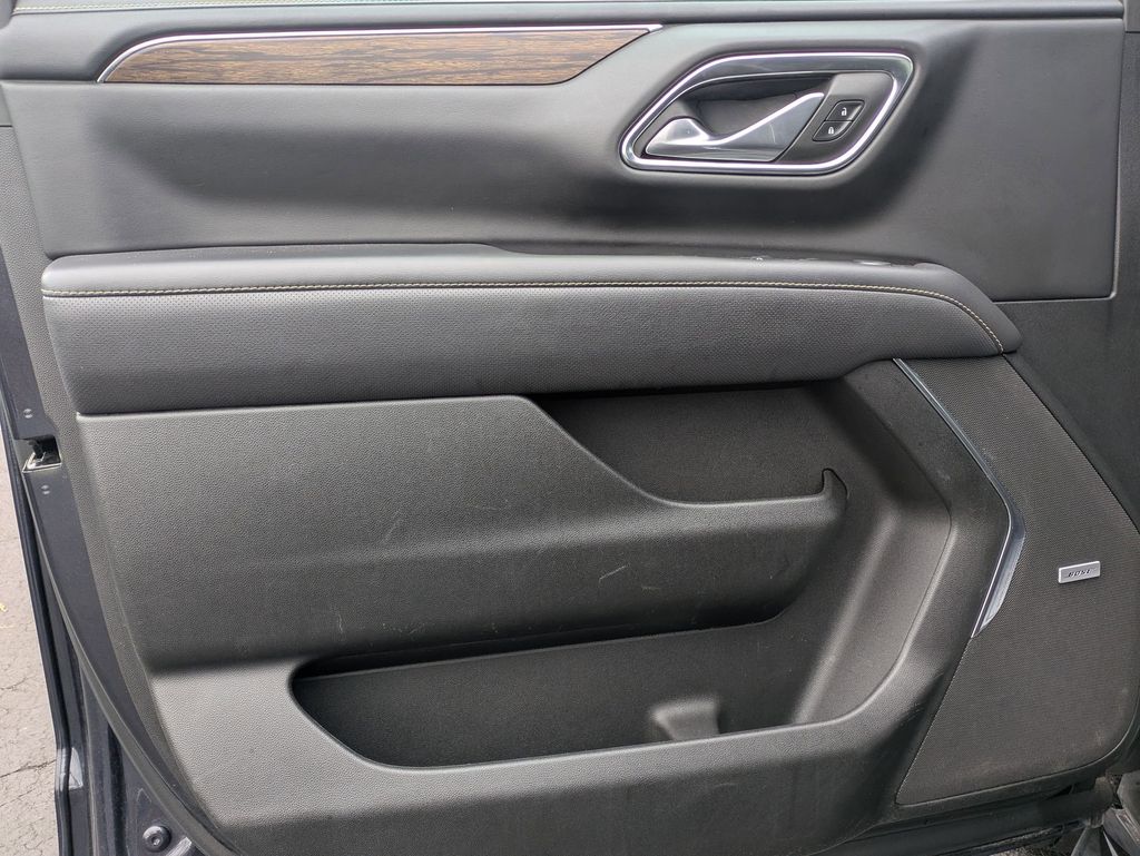 Thumbnail: 2023 Chevrolet Suburban - 11