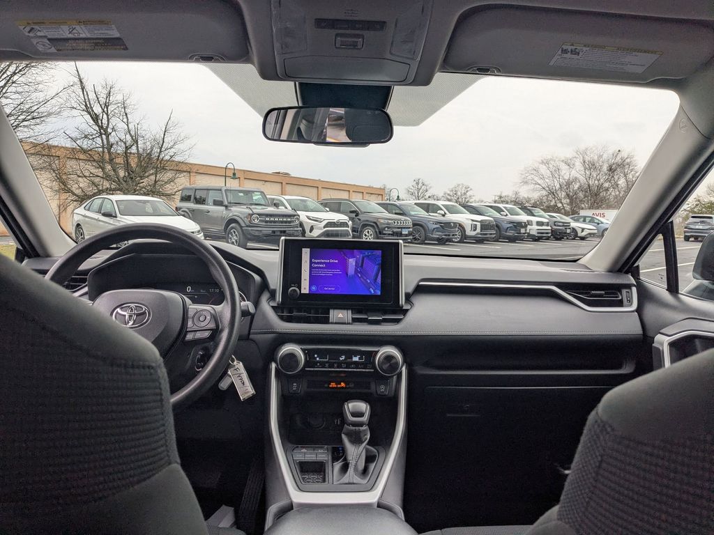 Thumbnail: 2024 Toyota RAV4 - 24