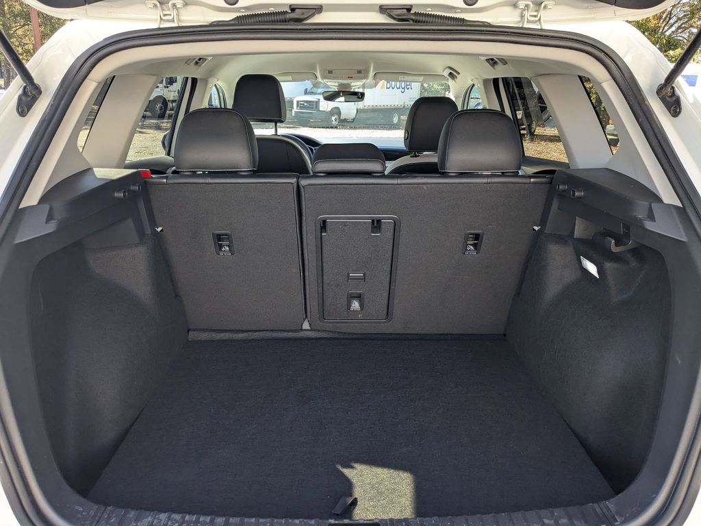 Thumbnail: 2025 Volkswagen Taos - 26