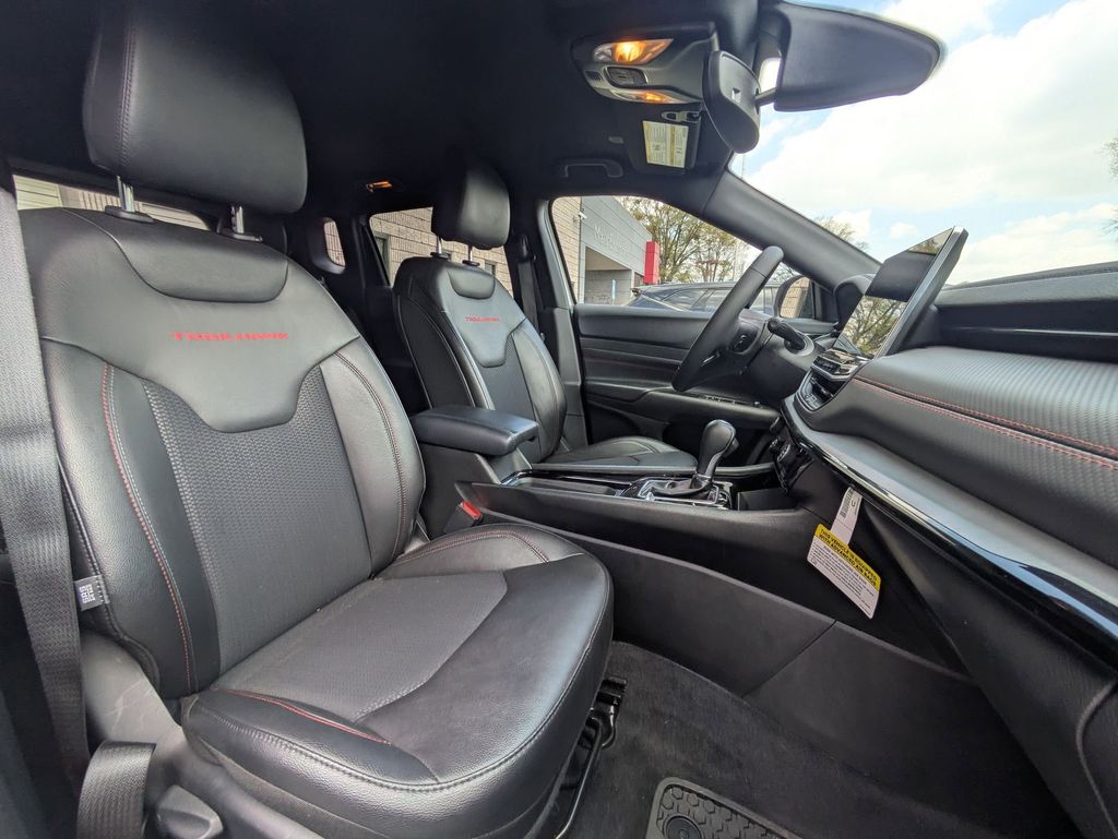 Thumbnail: 2025 Jeep Compass - 30