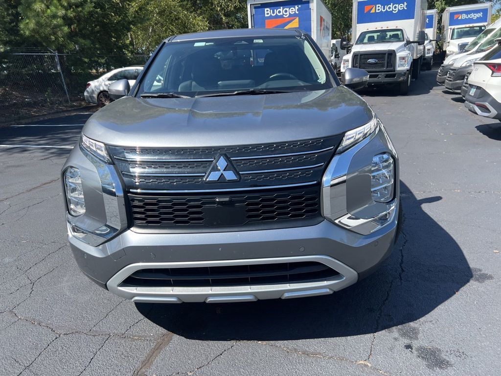 Thumbnail: 2024 Mitsubishi Outlander - 2