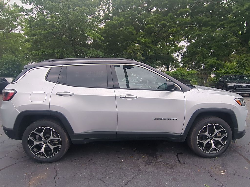 Thumbnail: 2025 Jeep Compass - 5