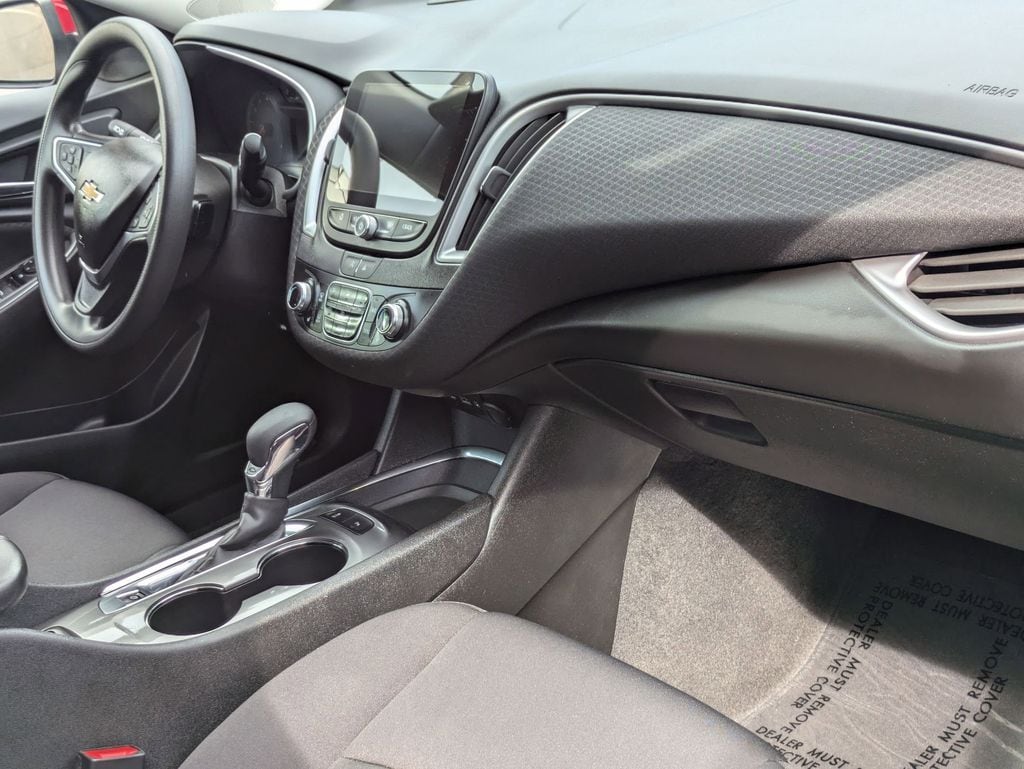 Thumbnail: 2024 Chevrolet Malibu - 31