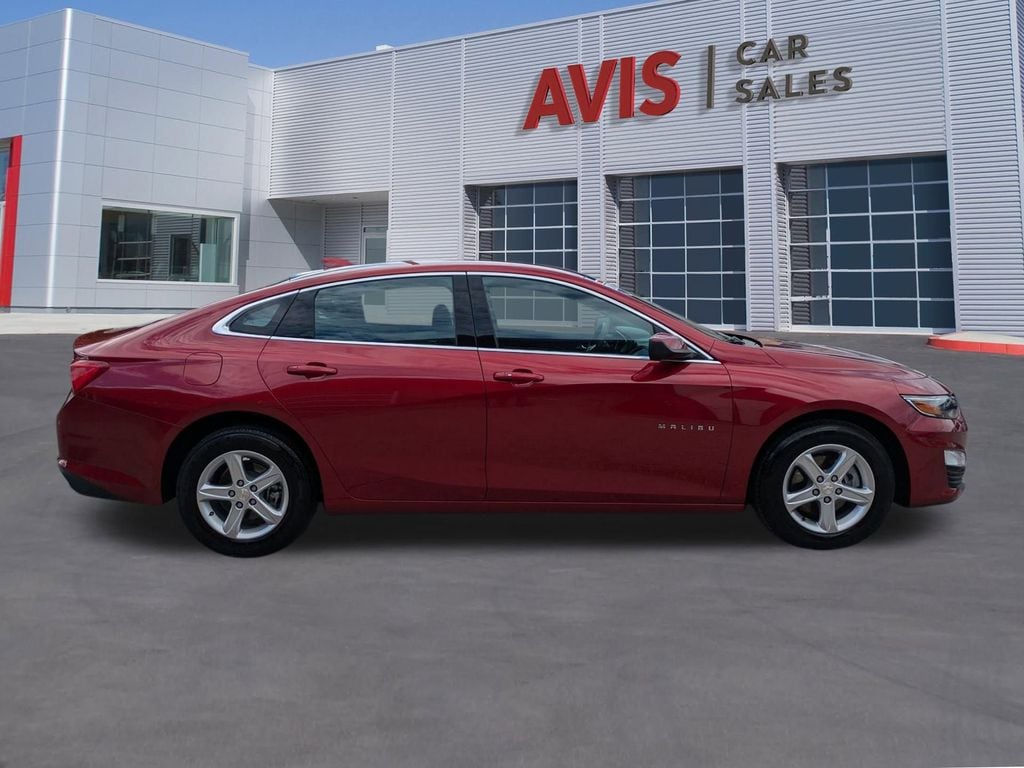 Thumbnail: 2024 Chevrolet Malibu - 5