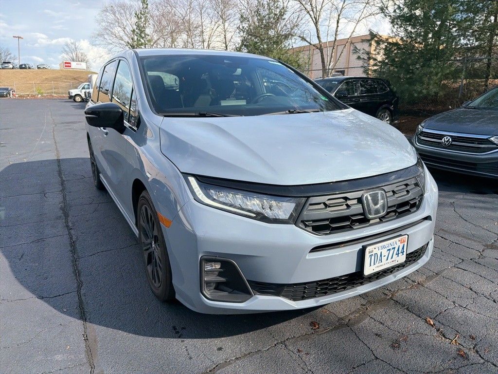 Thumbnail: 2025 Honda Odyssey - 3