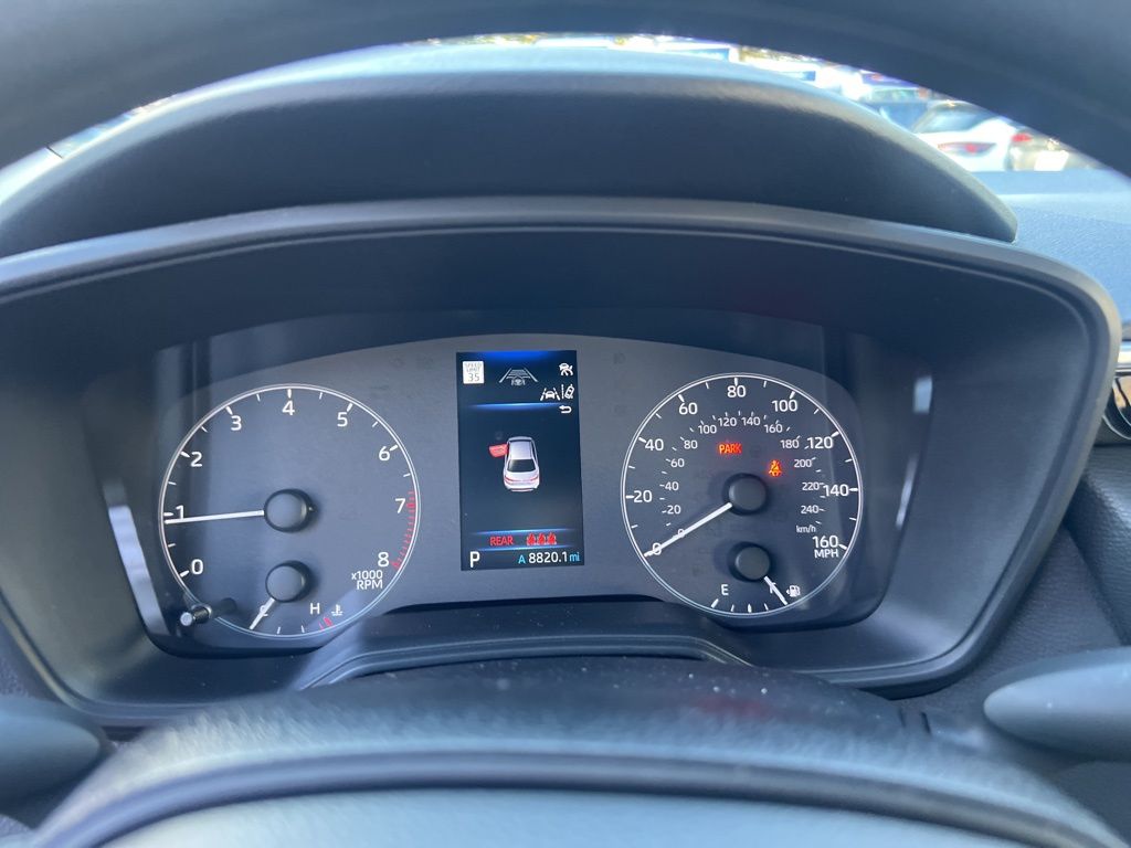 2025 Toyota Corolla LE photo 4