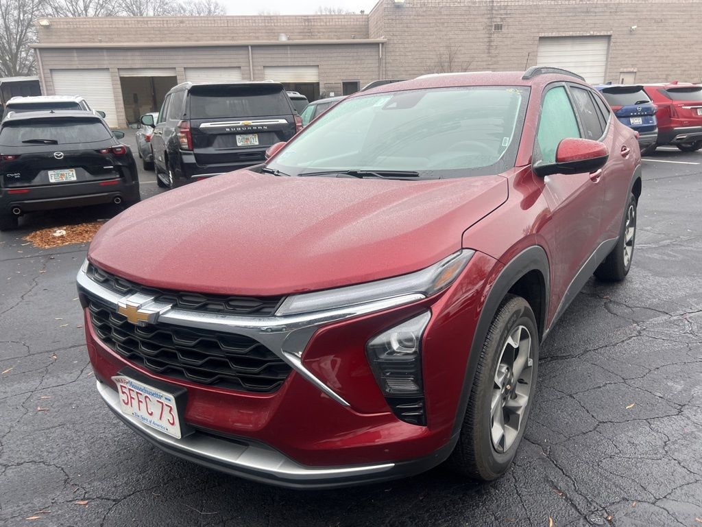 Certified 2025 Chevrolet Trax LT SUV