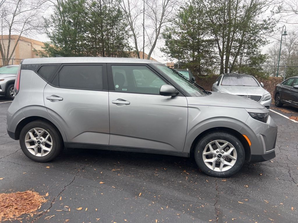 Thumbnail: 2024 Kia Soul - 4