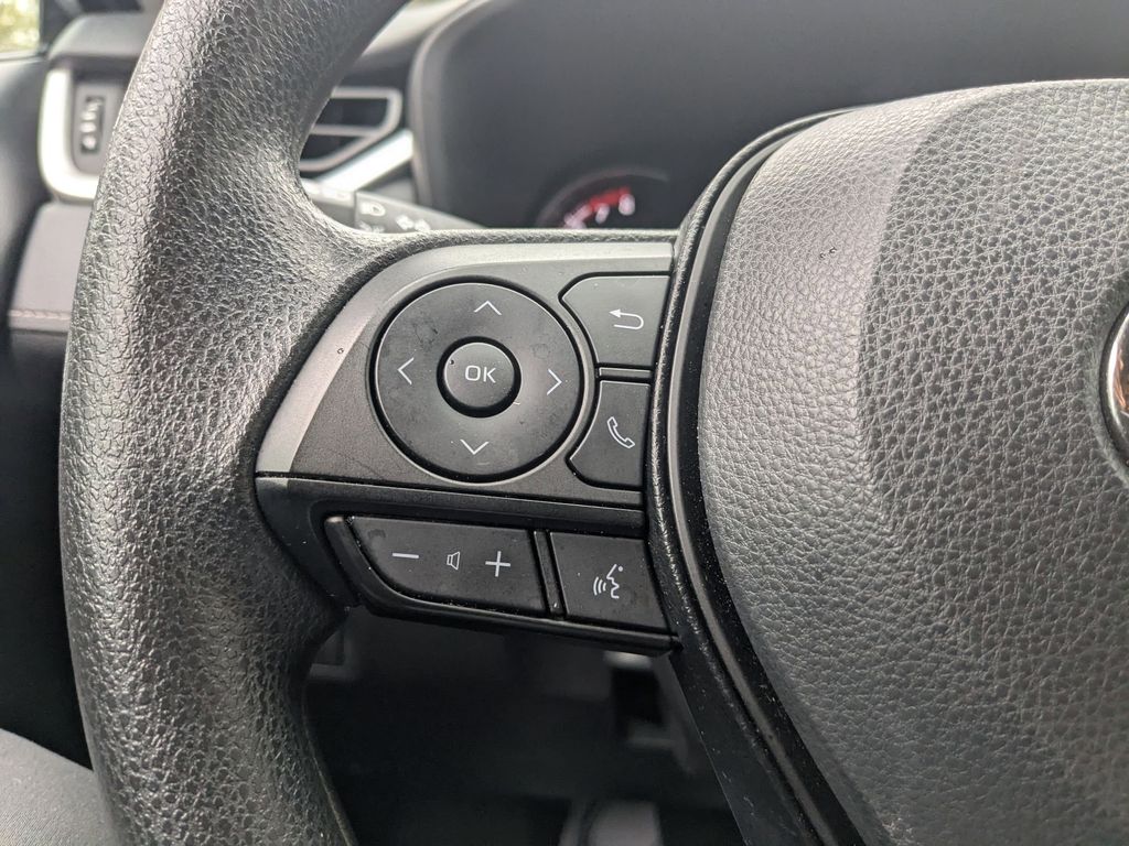 Thumbnail: 2025 Toyota RAV4 - 21