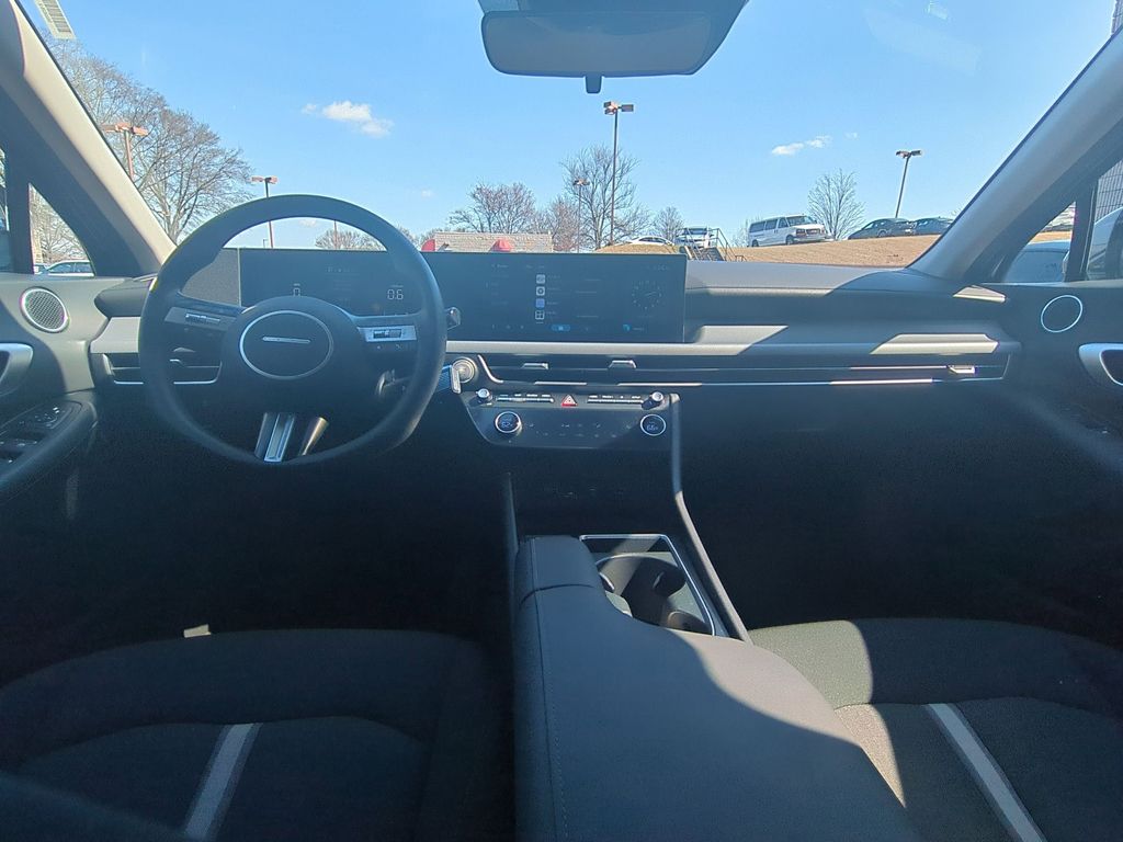 Thumbnail: 2025 Hyundai Sonata - 25