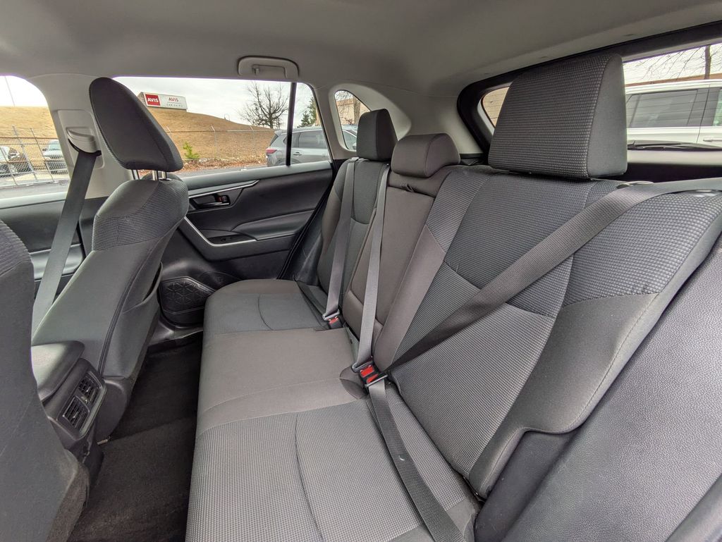 Thumbnail: 2024 Toyota RAV4 - 25