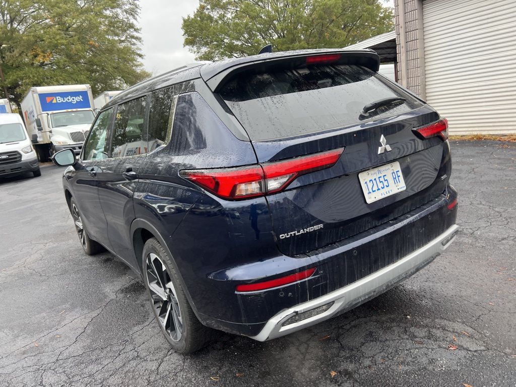 Thumbnail: 2024 Mitsubishi Outlander - 13