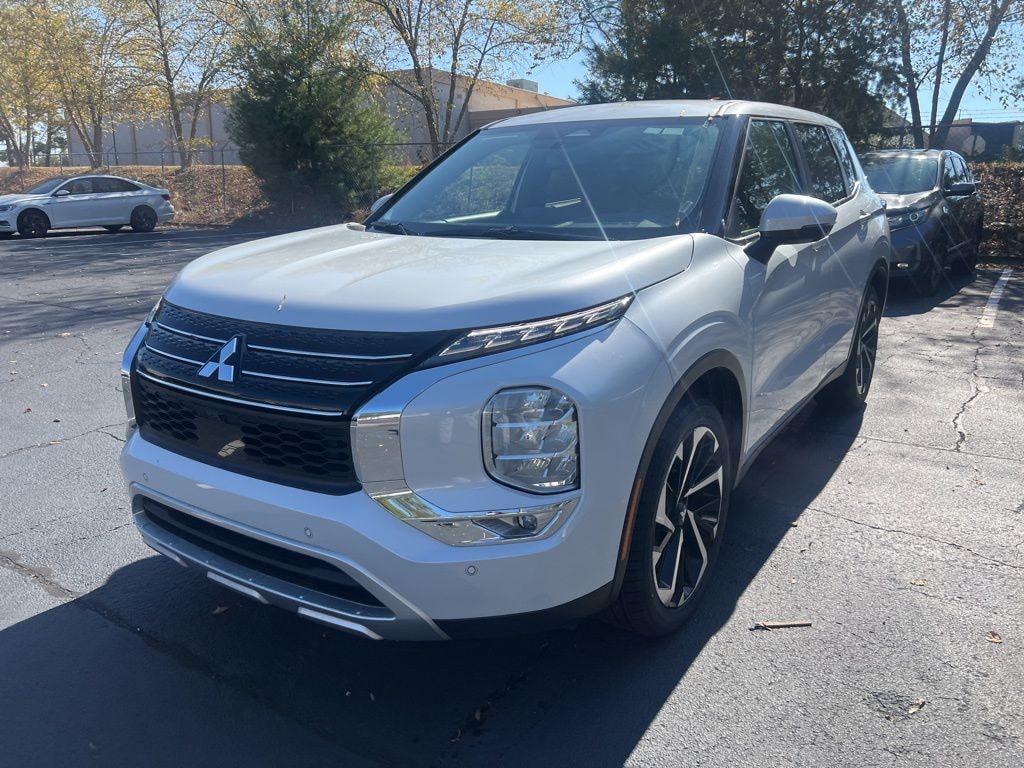 Certified 2024 Mitsubishi Outlander SE SUV