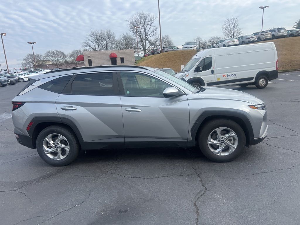 Thumbnail: 2024 Hyundai Tucson - 4