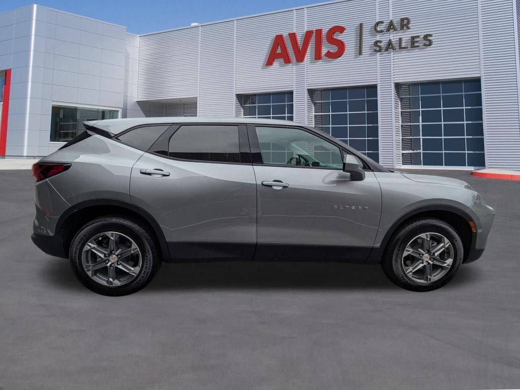 Thumbnail: 2025 Chevrolet Blazer - 5
