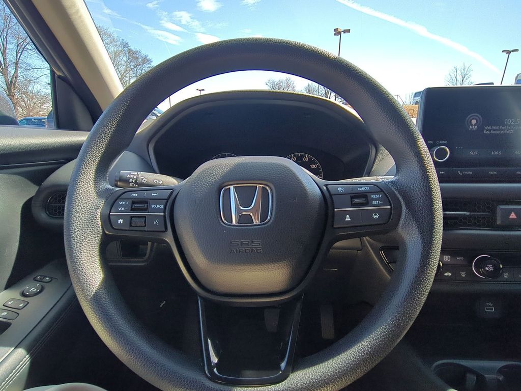 Thumbnail: 2025 Honda HR-V - 22