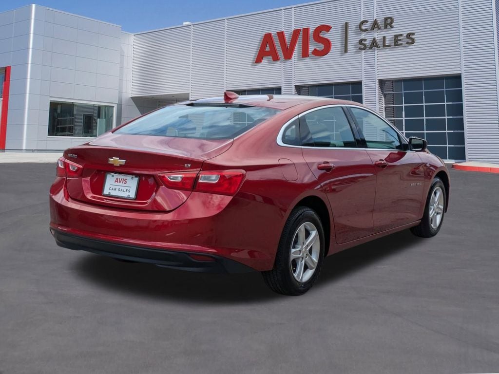 Thumbnail: 2024 Chevrolet Malibu - 6