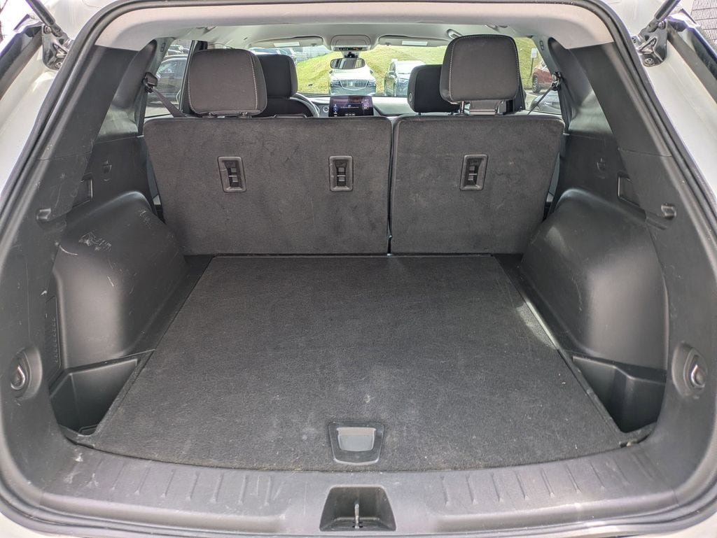 Thumbnail: 2025 Chevrolet Blazer - 27