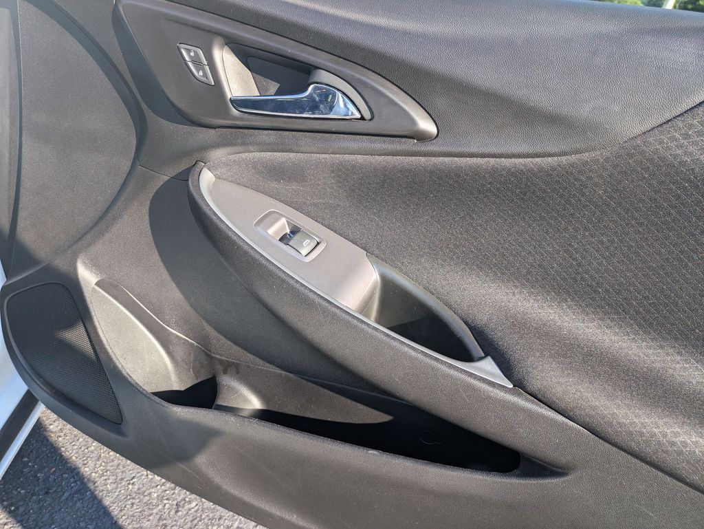 Thumbnail: 2024 Chevrolet Malibu - 31