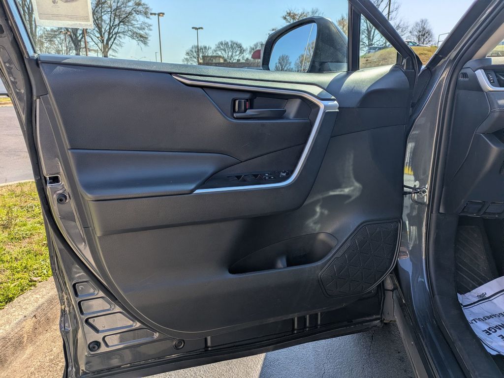 Thumbnail: 2024 Toyota RAV4 - 43