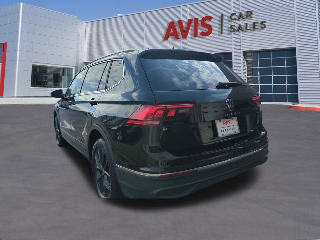 Thumbnail: 2024 Volkswagen Tiguan - 9