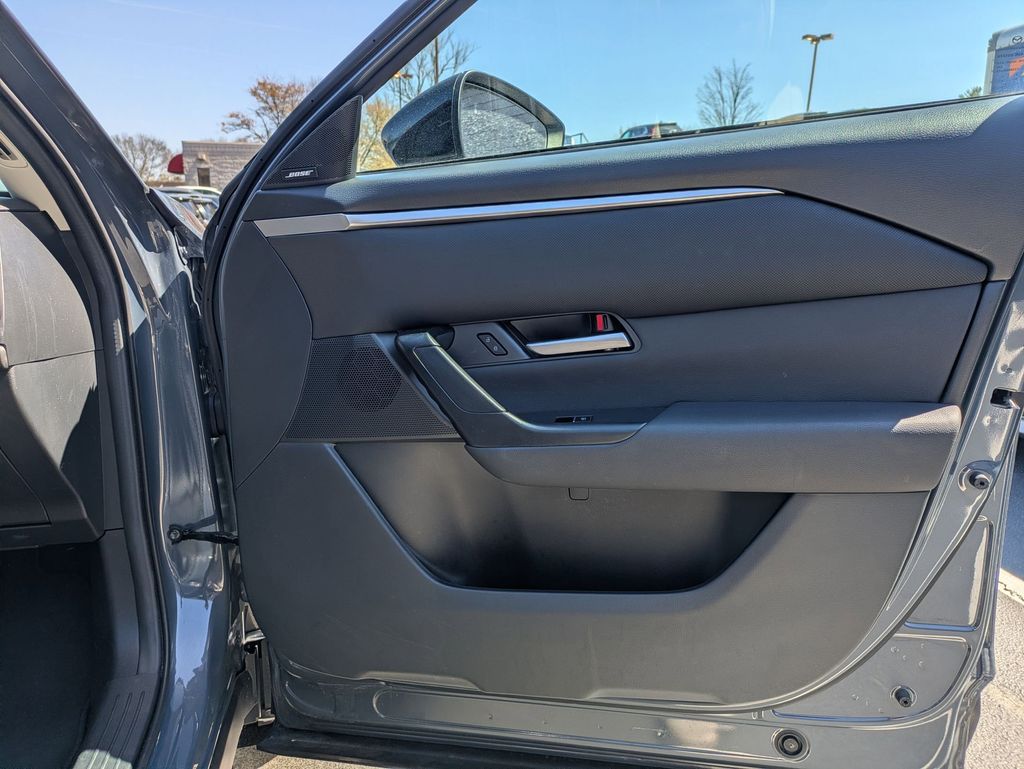 Thumbnail: 2025 Mazda CX-50 - 32