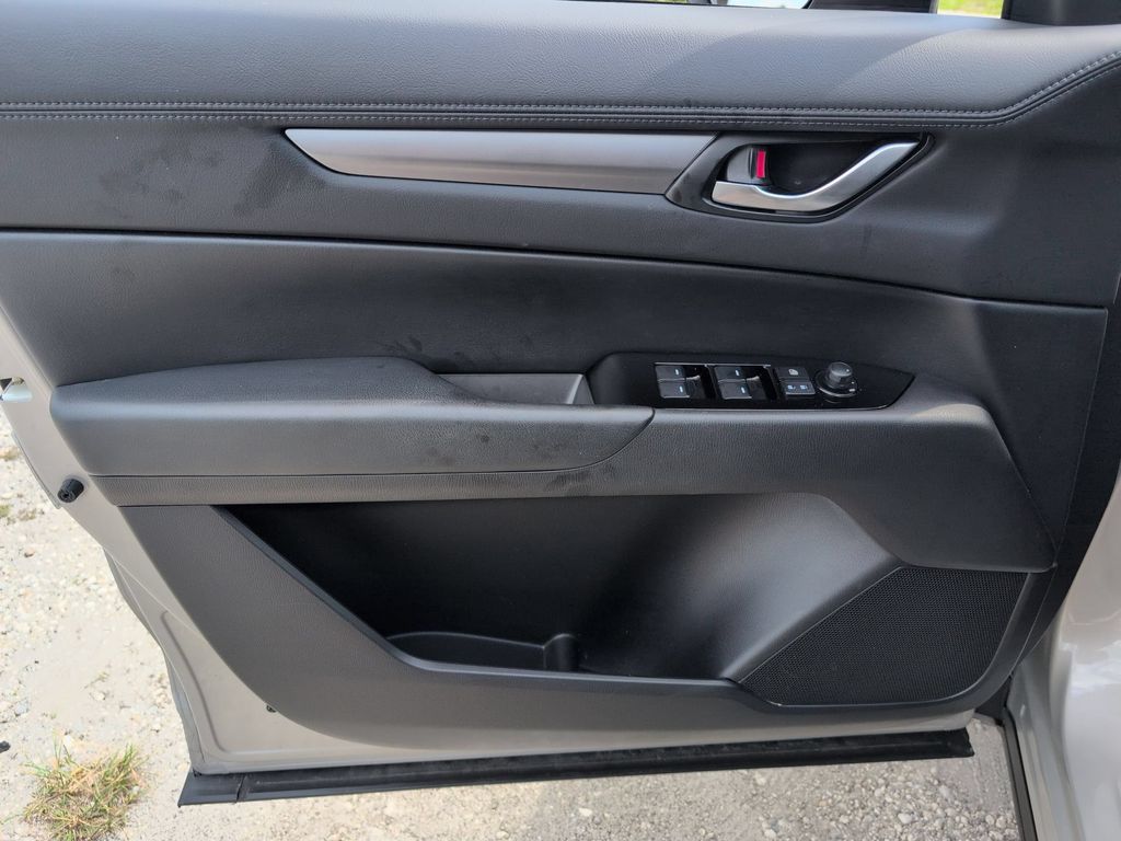 2025 Mazda CX-5 S Preferred package - Photo 11