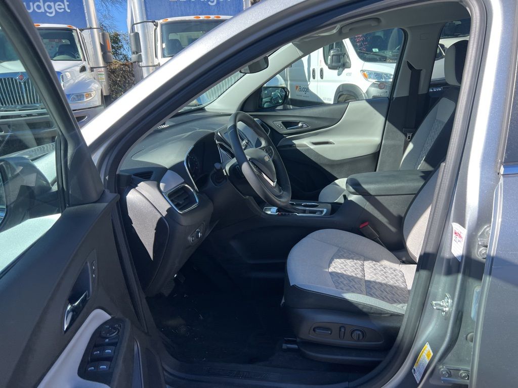 Thumbnail: 2024 Chevrolet Equinox - 10