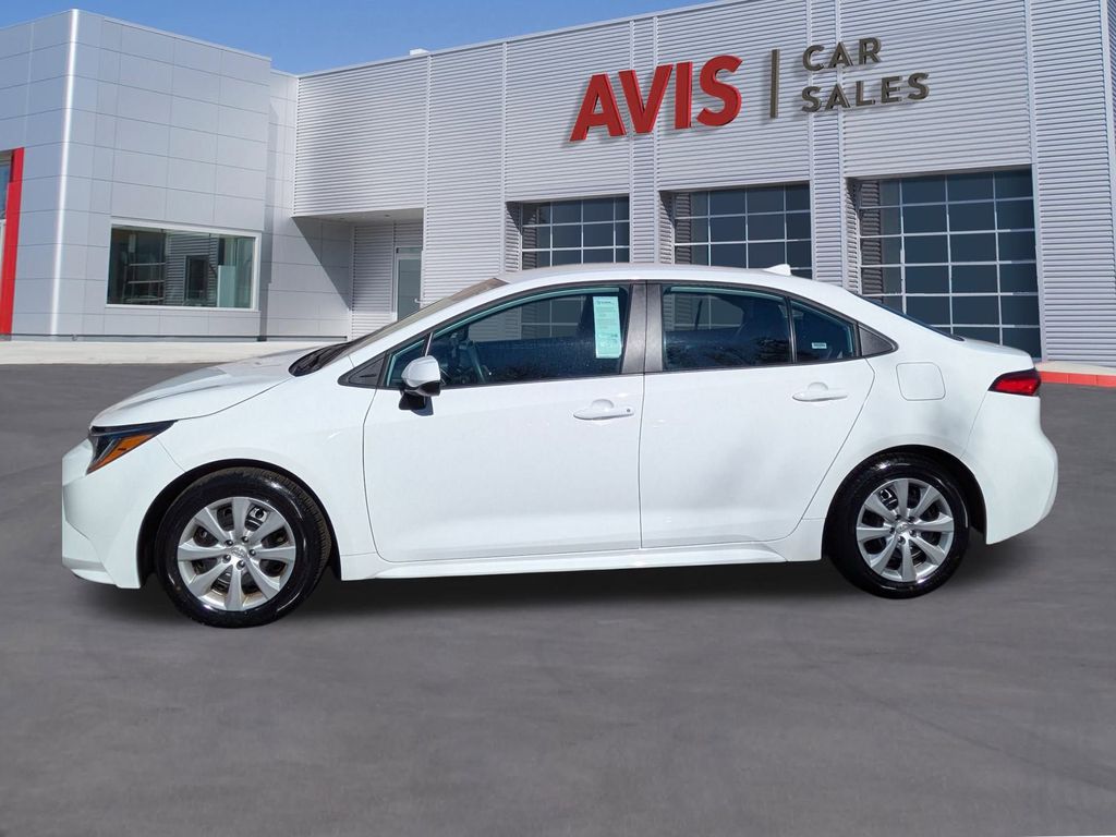 Thumbnail: 2025 Toyota Corolla - 10