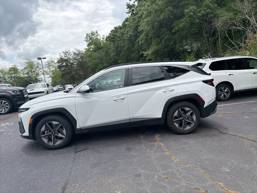 Thumbnail: 2025 Hyundai Tucson - 4