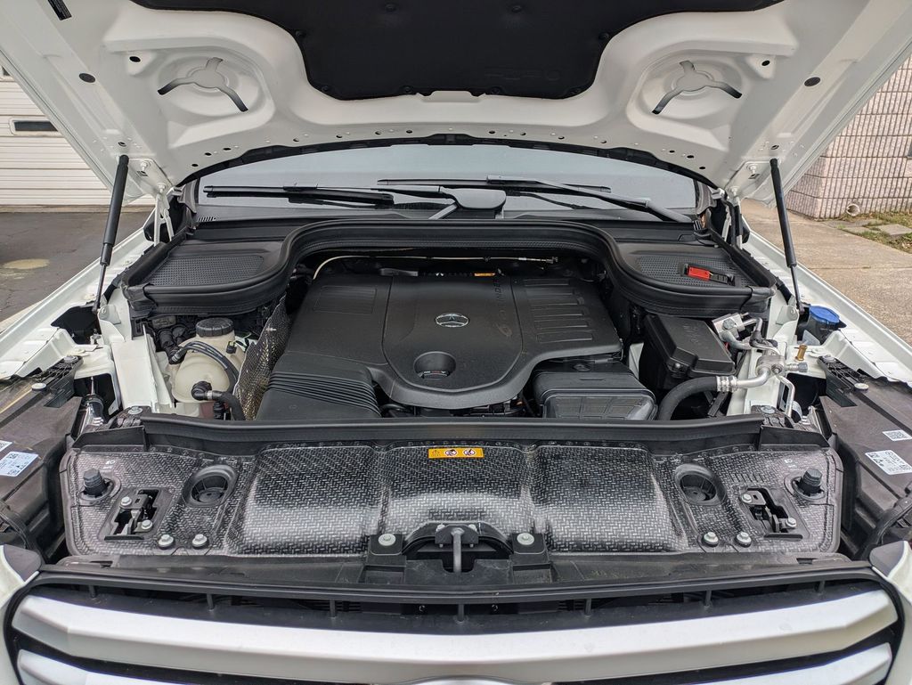 Thumbnail: 2025 Mercedes-Benz GLS - 36