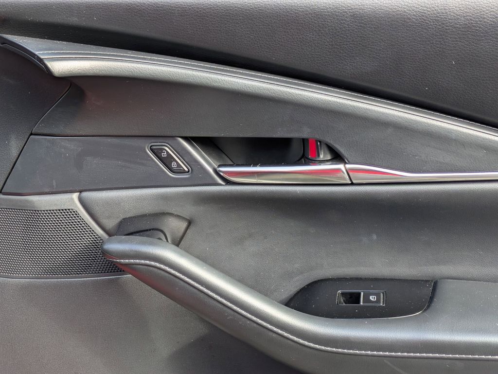 Thumbnail: 2025 Mazda CX-30 - 30