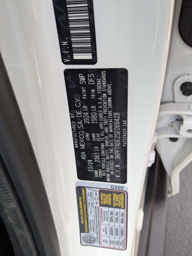 Thumbnail: 2025 Kia K4 - 32