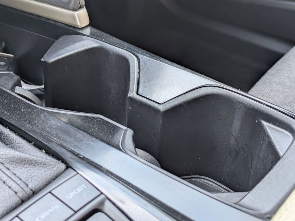 Thumbnail: 2025 Toyota Camry - 18